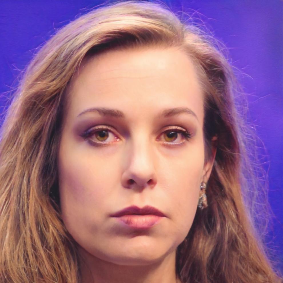 Portret Elena Răducu